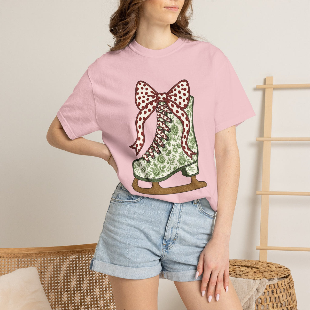 Ice Skating Shoe Shirt Christmas Frost Unisex Gift Nostalgic Tee Skate T-Shirt