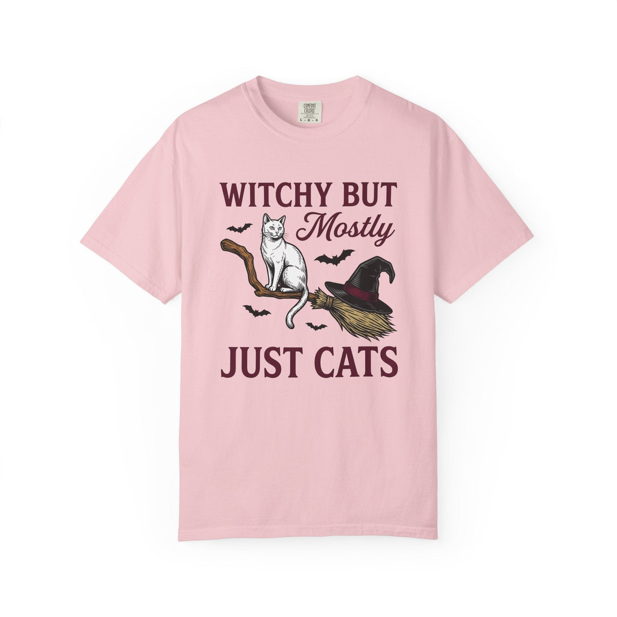 Cat Broom Shirt Cat Halloween Gift Women Vintage Tee Sweeper T-Shirt Cat Fan Retro Tshirt Spooky Graphic Hand Drawn Witch Hat Tshirt
