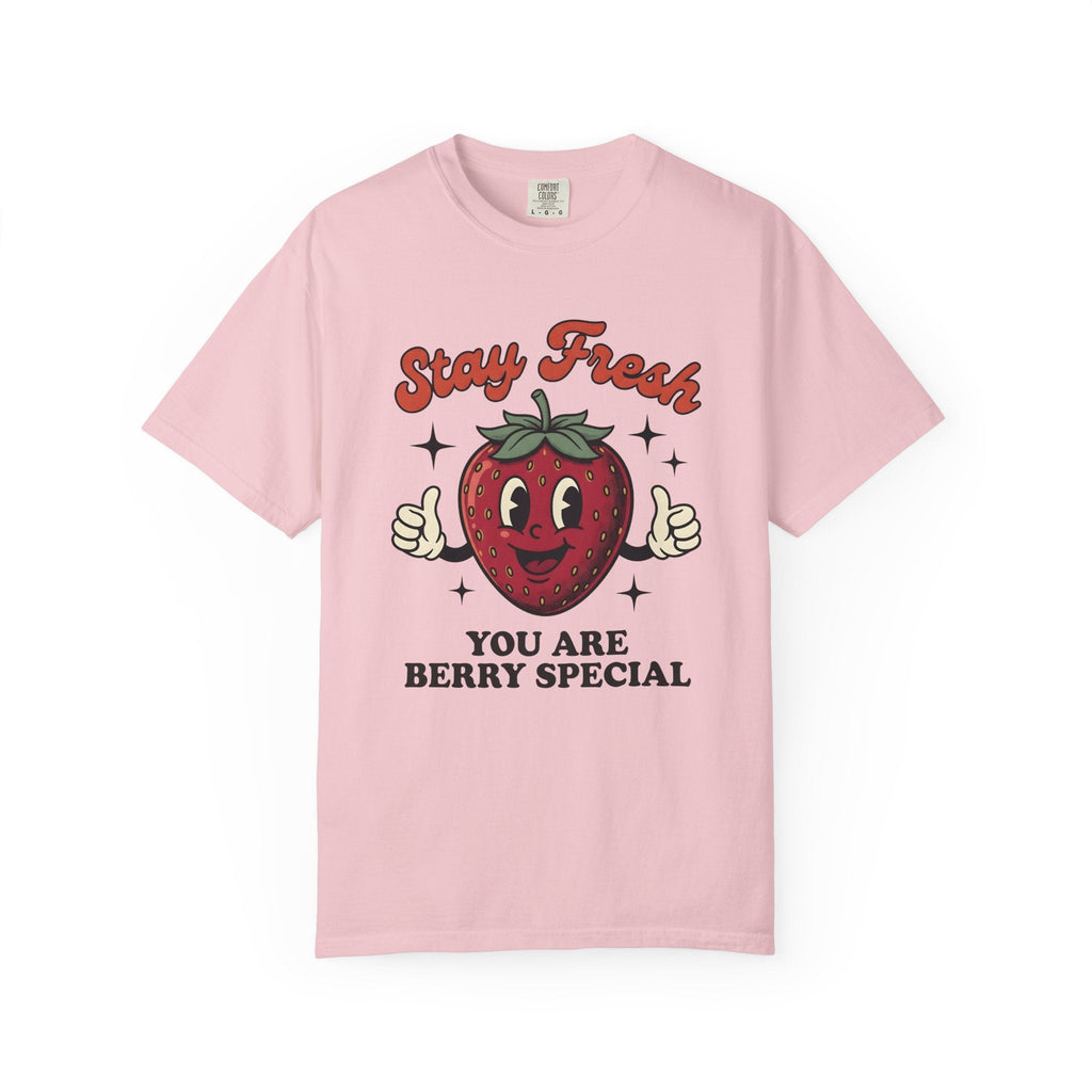 Strawberry Character Shirt Funny Fruit Unisex Gift Vintage product image 3